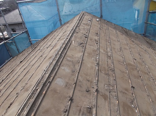 川越市 築21年スレート屋根からガルバリウム鋼板に葺き替え+外壁塗装｜イロハトワン株式会社の施工事例 Before